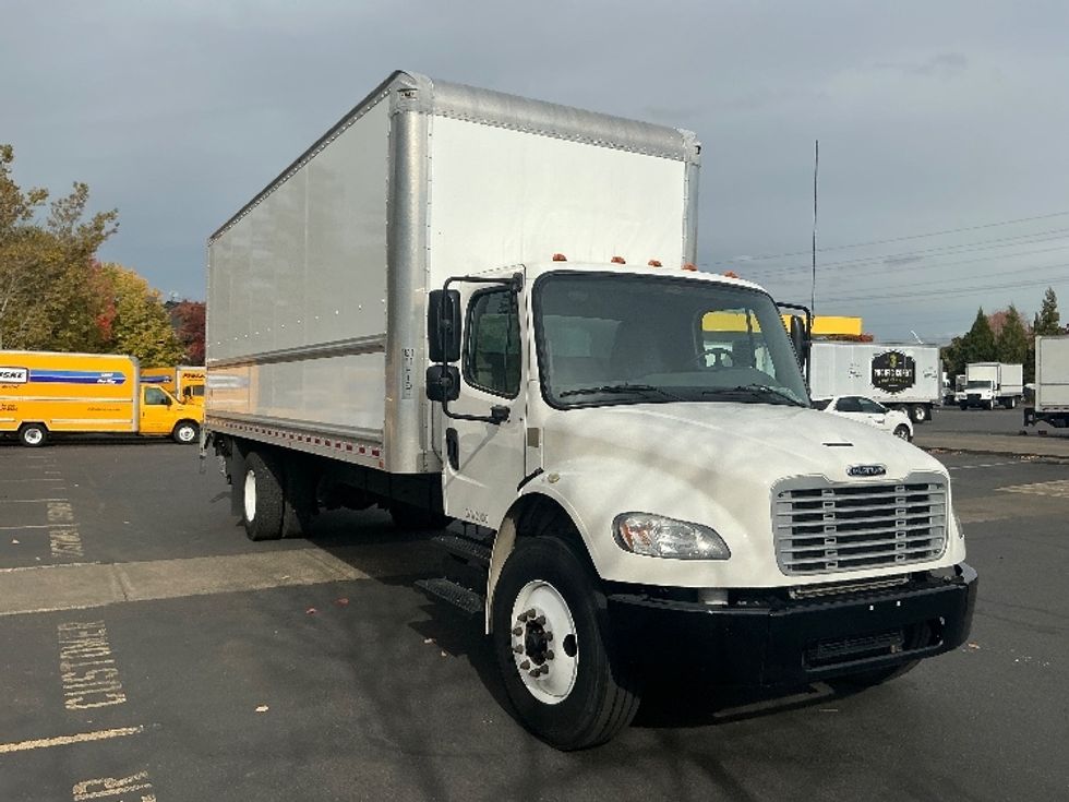 Medium Duty Box Truck-Light and Medium Duty Trucks-Freightliner-2019-M2-Portland-OR-29,633\n\t\tmiles-$ 67,750 - Image 1