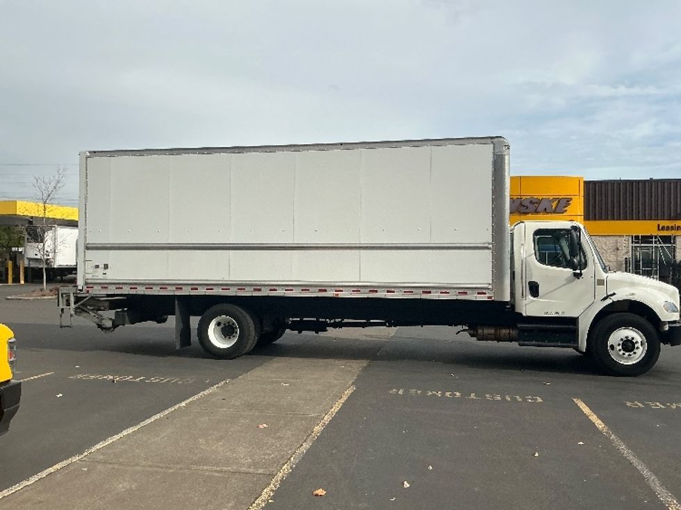 Medium Duty Box Truck-Light and Medium Duty Trucks-Freightliner-2019-M2-Portland-OR-29,633\n\t\tmiles-$ 67,750 - Image 15