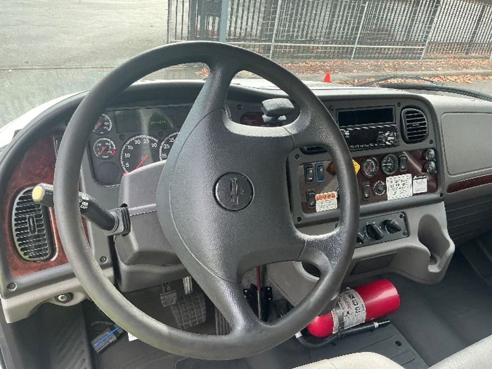 Medium Duty Box Truck-Light and Medium Duty Trucks-Freightliner-2019-M2-Portland-OR-29,633\n\t\tmiles-$ 67,750 - Image 18