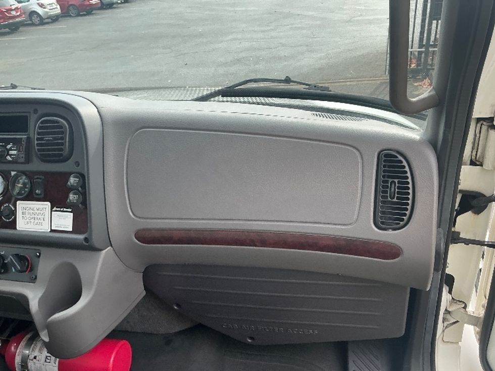 Medium Duty Box Truck-Light and Medium Duty Trucks-Freightliner-2019-M2-Portland-OR-29,633\n\t\tmiles-$ 67,750 - Image 21