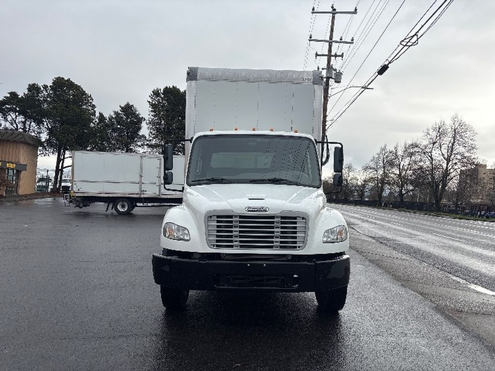 Medium Duty Box Truck-Light and Medium Duty Trucks-Freightliner-2019-M2-Portland-OR-47,213\n\t\tmiles-$ 66,750 - Image 2