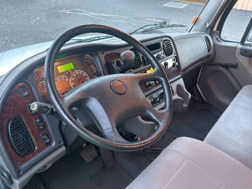 Medium Duty Box Truck-Light and Medium Duty Trucks-Freightliner-2019-M2-Portland-OR-50,356\n\t\tmiles-$ 66,000 - Image 17