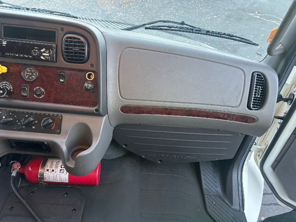 Medium Duty Box Truck-Light and Medium Duty Trucks-Freightliner-2019-M2-Portland-OR-50,356\n\t\tmiles-$ 66,000 - Image 21