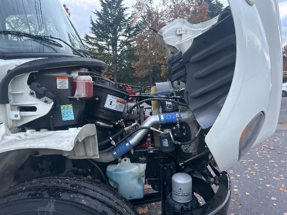 Medium Duty Box Truck-Light and Medium Duty Trucks-Freightliner-2019-M2-Portland-OR-50,356\n\t\tmiles-$ 66,000 - Image 23