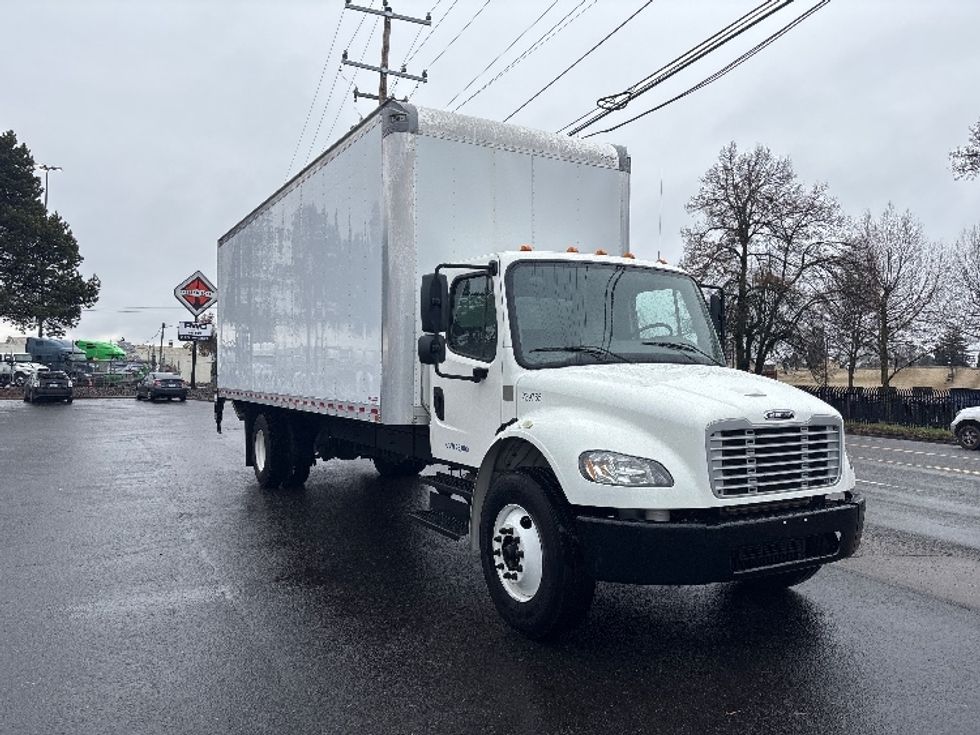 Medium Duty Box Truck-Light and Medium Duty Trucks-Freightliner-2019-M2-Portland-OR-57,222\n\t\tmiles-$ 65,750 - Image 1