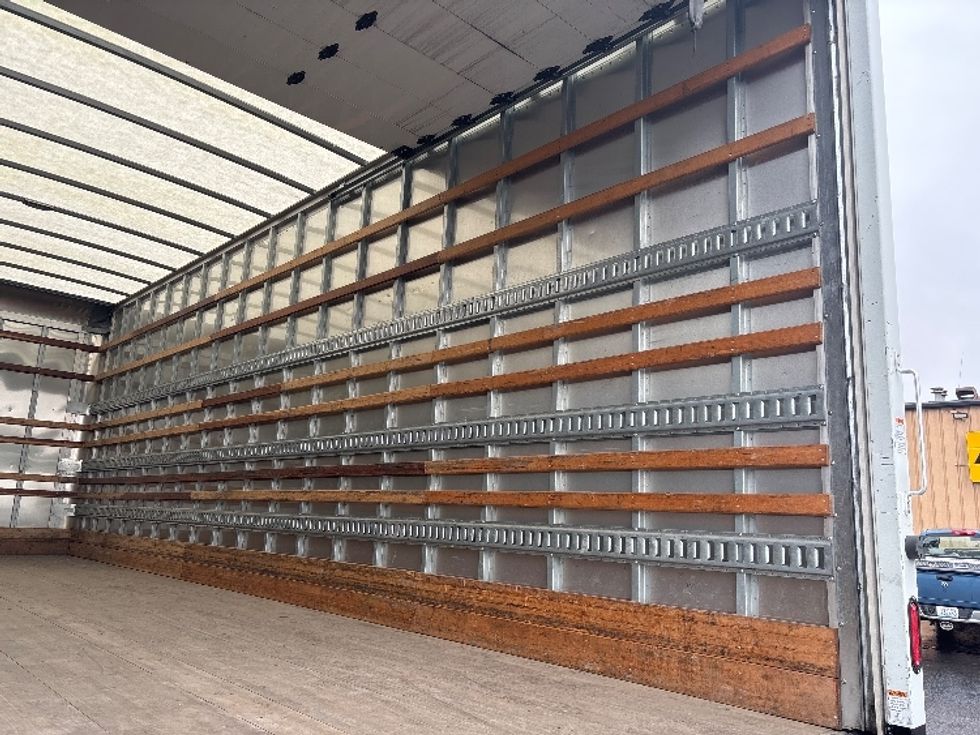 Medium Duty Box Truck-Light and Medium Duty Trucks-Freightliner-2019-M2-Portland-OR-57,222\n\t\tmiles-$ 65,750 - Image 12