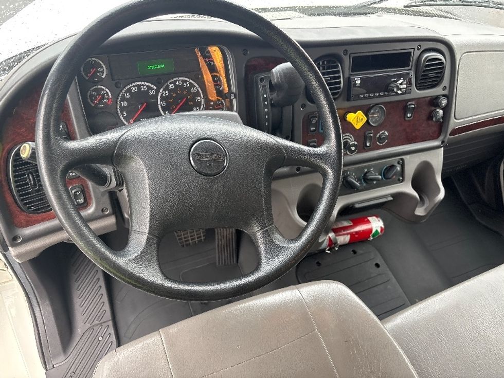 Medium Duty Box Truck-Light and Medium Duty Trucks-Freightliner-2019-M2-Portland-OR-57,222\n\t\tmiles-$ 65,750 - Image 18