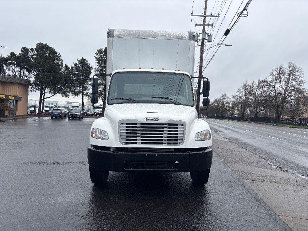 Medium Duty Box Truck-Light and Medium Duty Trucks-Freightliner-2019-M2-Portland-OR-57,222\n\t\tmiles-$ 65,750 - Image 2