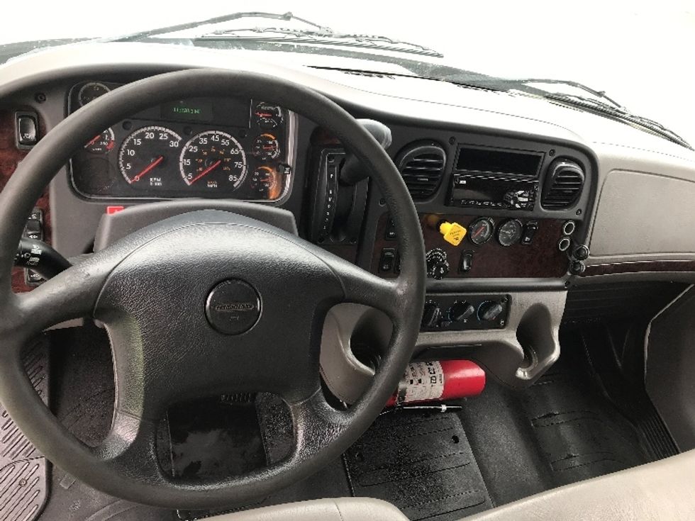 Medium Duty Box Truck-Light and Medium Duty Trucks-Freightliner-2019-M2-Prince George-VA-113,720\n\t\tmiles-$ 59,250 - Image 18