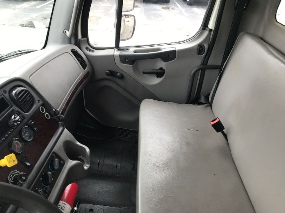 Medium Duty Box Truck-Light and Medium Duty Trucks-Freightliner-2019-M2-Prince George-VA-113,720\n\t\tmiles-$ 59,250 - Image 19