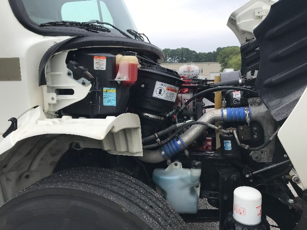 Medium Duty Box Truck-Light and Medium Duty Trucks-Freightliner-2019-M2-Prince George-VA-113,720\n\t\tmiles-$ 59,250 - Image 23