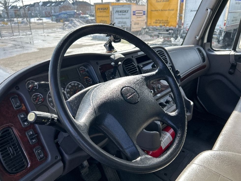 Medium Duty Box Truck-Light and Medium Duty Trucks-Freightliner-2019-M2-Prince George-VA-125,674\n\t\tmiles-$ 59,500 - Image 17