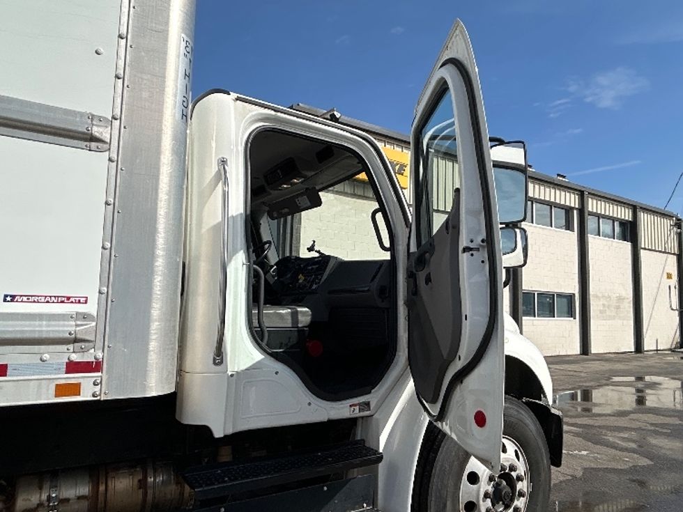 Medium Duty Box Truck-Light and Medium Duty Trucks-Freightliner-2019-M2-Prince George-VA-125,674\n\t\tmiles-$ 59,500 - Image 20