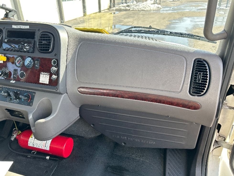 Medium Duty Box Truck-Light and Medium Duty Trucks-Freightliner-2019-M2-Prince George-VA-125,674\n\t\tmiles-$ 59,500 - Image 21