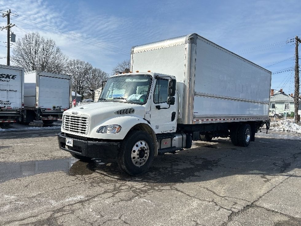 Medium Duty Box Truck-Light and Medium Duty Trucks-Freightliner-2019-M2-Prince George-VA-125,674\n\t\tmiles-$ 59,500 - Image 3