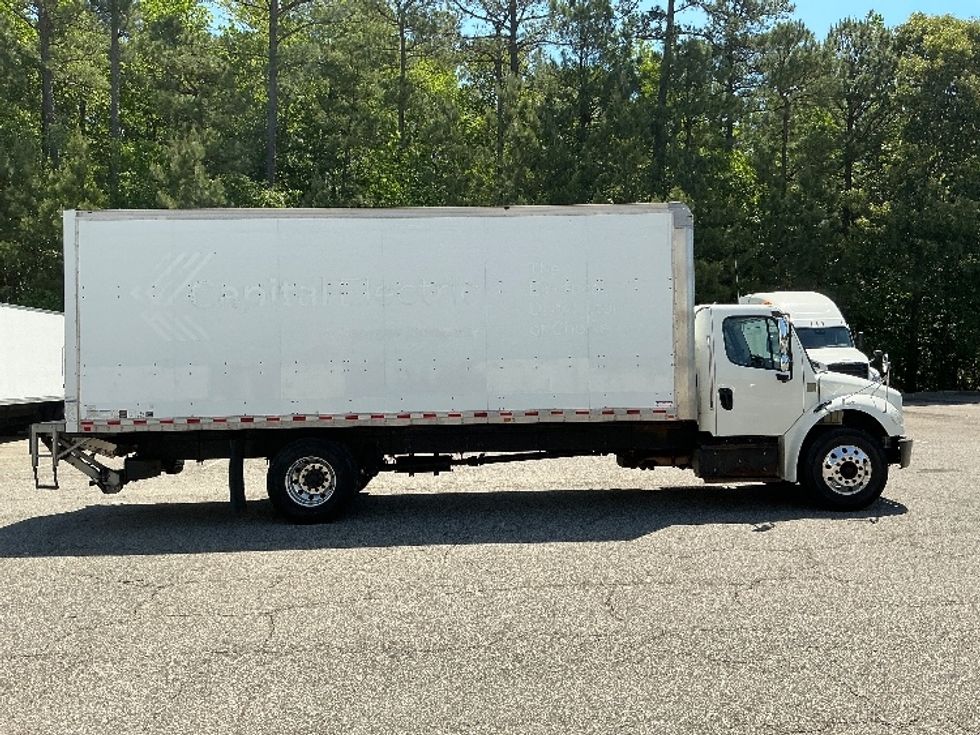 Medium Duty Box Truck-Light and Medium Duty Trucks-Freightliner-2019-M2-Prince George-VA-146,041\n\t\tmiles-$ 58,500 - Image 15