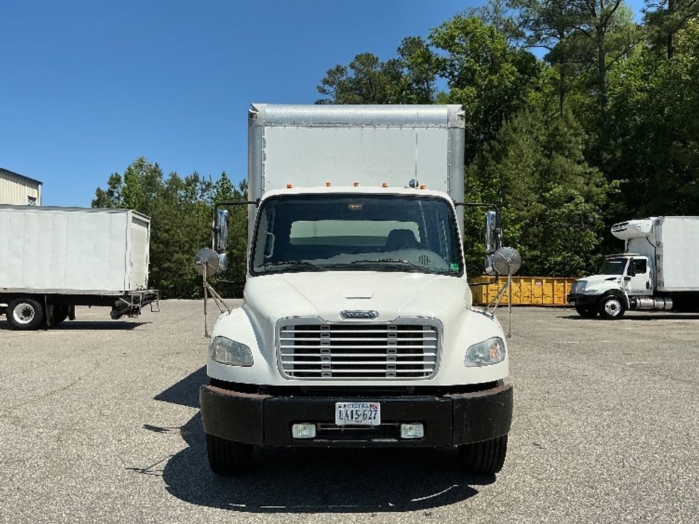 Medium Duty Box Truck-Light and Medium Duty Trucks-Freightliner-2019-M2-Prince George-VA-146,041\n\t\tmiles-$ 58,500 - Image 2