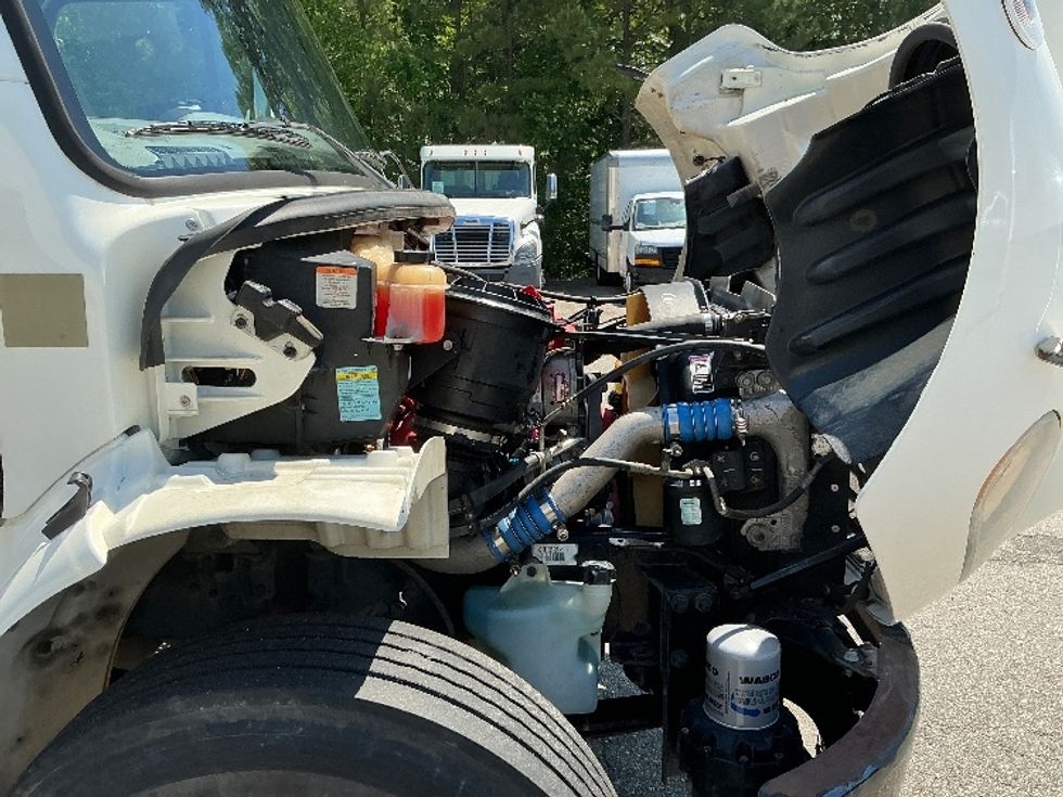 Medium Duty Box Truck-Light and Medium Duty Trucks-Freightliner-2019-M2-Prince George-VA-146,041\n\t\tmiles-$ 58,500 - Image 23