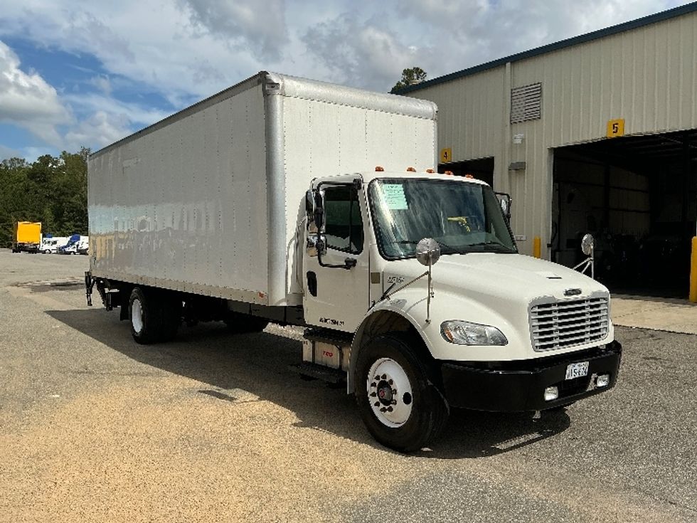 Medium Duty Box Truck-Light and Medium Duty Trucks-Freightliner-2019-M2-Prince George-VA-220,732\n\t\tmiles-$ 46,500 - Image 1