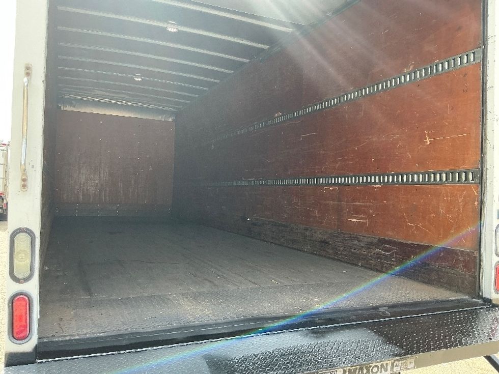 Medium Duty Box Truck-Light and Medium Duty Trucks-Freightliner-2019-M2-Prince George-VA-220,732\n\t\tmiles-$ 46,500 - Image 12