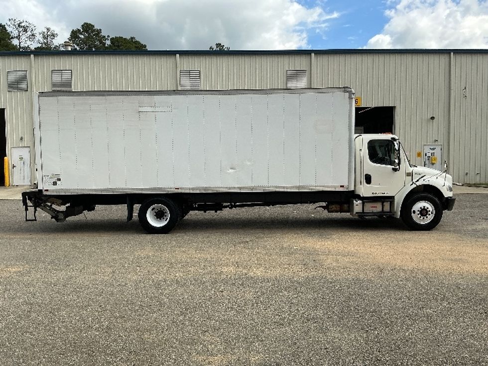 Medium Duty Box Truck-Light and Medium Duty Trucks-Freightliner-2019-M2-Prince George-VA-220,732\n\t\tmiles-$ 46,500 - Image 15