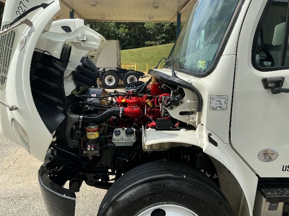 Medium Duty Box Truck-Light and Medium Duty Trucks-Freightliner-2019-M2-Prince George-VA-220,732\n\t\tmiles-$ 46,500 - Image 24