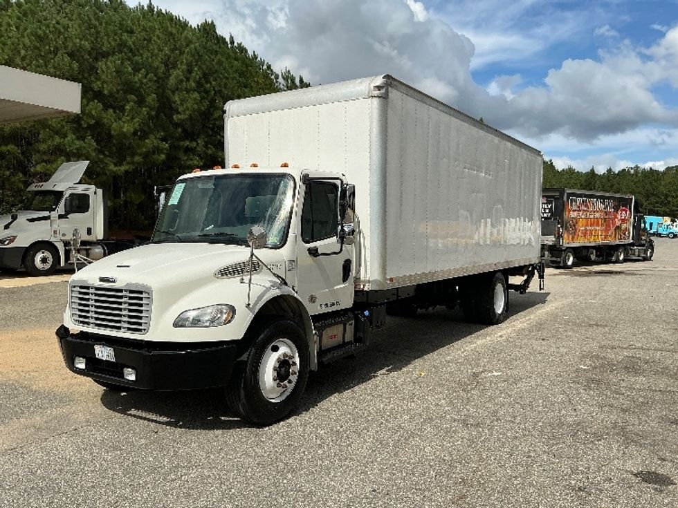 Medium Duty Box Truck-Light and Medium Duty Trucks-Freightliner-2019-M2-Prince George-VA-220,732\n\t\tmiles-$ 46,500 - Image 3