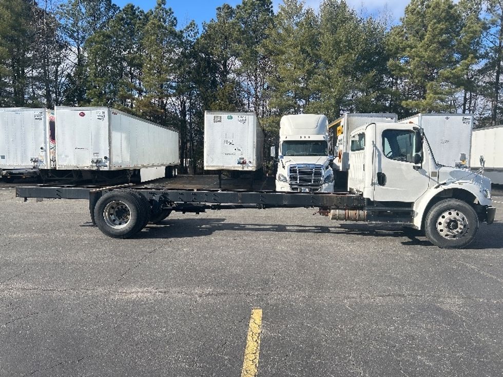 Medium Duty Box Truck-Light and Medium Duty Trucks-Freightliner-2019-M2-Prince George-VA-239,043\n\t\tmiles-$ 40,250 - Image 10