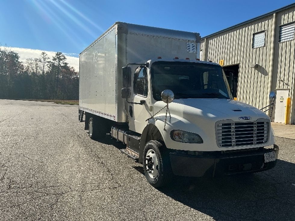 Medium Duty Box Truck-Light and Medium Duty Trucks-Freightliner-2019-M2-Prince George-VA-245,925\n\t\tmiles-$ 27,000 - Image 1