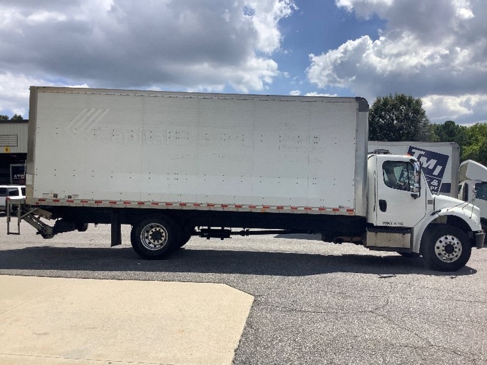 Medium Duty Box Truck-Light and Medium Duty Trucks-Freightliner-2019-M2-Prince George-VA-284,446\n\t\tmiles-$ 38,500 - Image 15