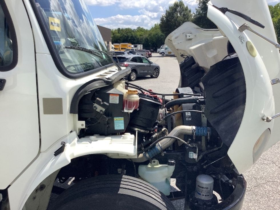 Medium Duty Box Truck-Light and Medium Duty Trucks-Freightliner-2019-M2-Prince George-VA-284,446\n\t\tmiles-$ 38,500 - Image 21