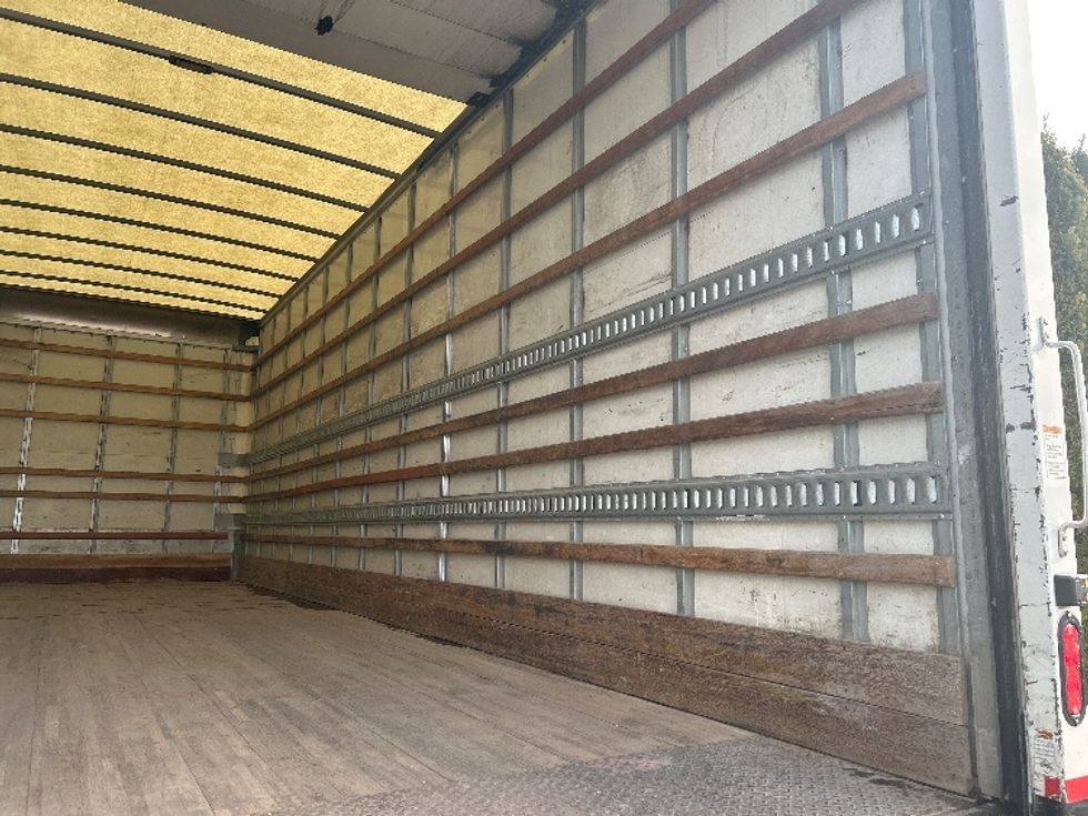 Medium Duty Box Truck-Light and Medium Duty Trucks-Freightliner-2019-M2-Prince George-VA-292,075\n\t\tmiles-$ 35,250 - Image 12