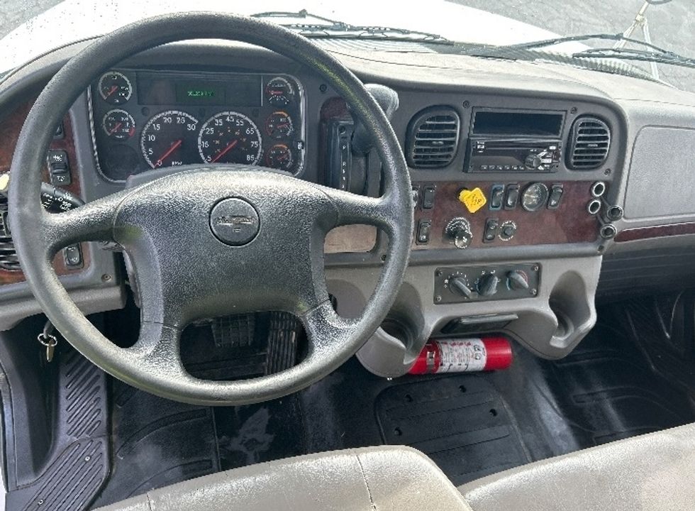 Medium Duty Box Truck-Light and Medium Duty Trucks-Freightliner-2019-M2-Prince George-VA-292,075\n\t\tmiles-$ 35,250 - Image 18