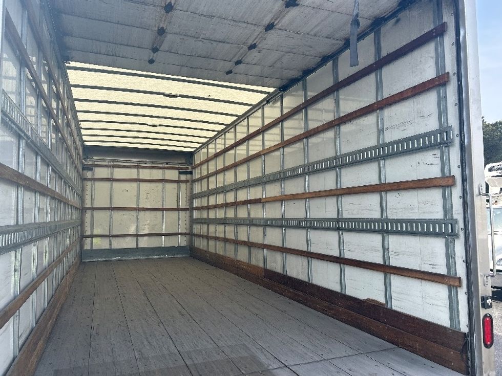 Medium Duty Box Truck-Light and Medium Duty Trucks-Freightliner-2019-M2-Prince George-VA-322,694\n\t\tmiles-$ 29,250 - Image 12