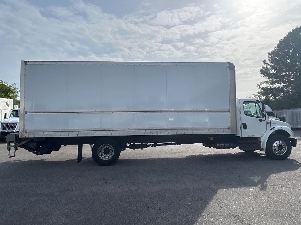 Medium Duty Box Truck-Light and Medium Duty Trucks-Freightliner-2019-M2-Prince George-VA-322,694\n\t\tmiles-$ 29,250 - Image 15