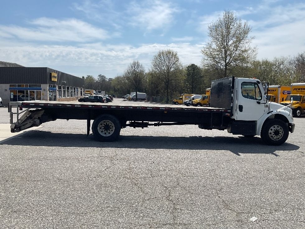 Medium Duty Box Truck-Light and Medium Duty Trucks-Freightliner-2019-M2-Prince George-VA-79,658\n\t\tmiles-$ 63,500 - Image 15