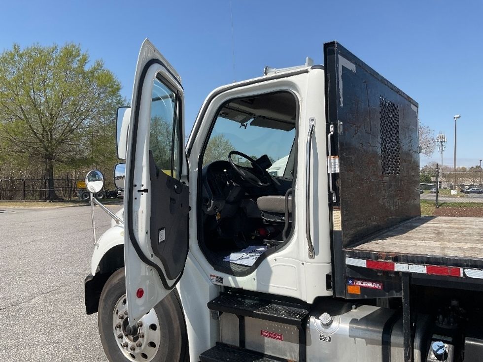 Medium Duty Box Truck-Light and Medium Duty Trucks-Freightliner-2019-M2-Prince George-VA-79,658\n\t\tmiles-$ 63,500 - Image 16