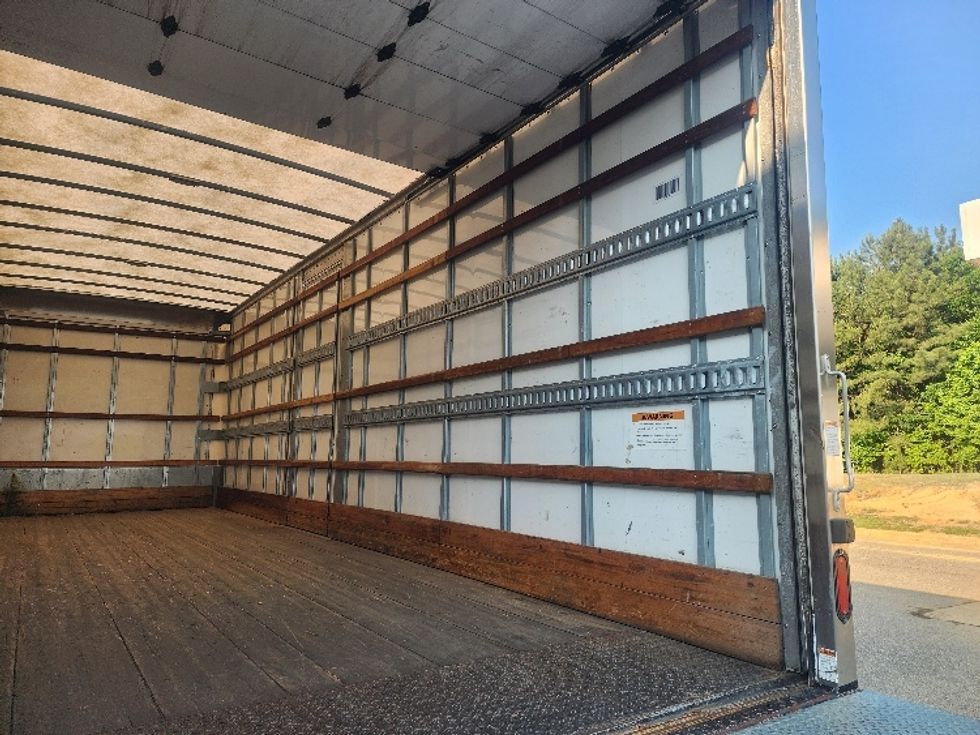 Medium Duty Box Truck-Light and Medium Duty Trucks-Freightliner-2019-M2-Prince George-VA-84,503\n\t\tmiles-$ 66,250 - Image 12