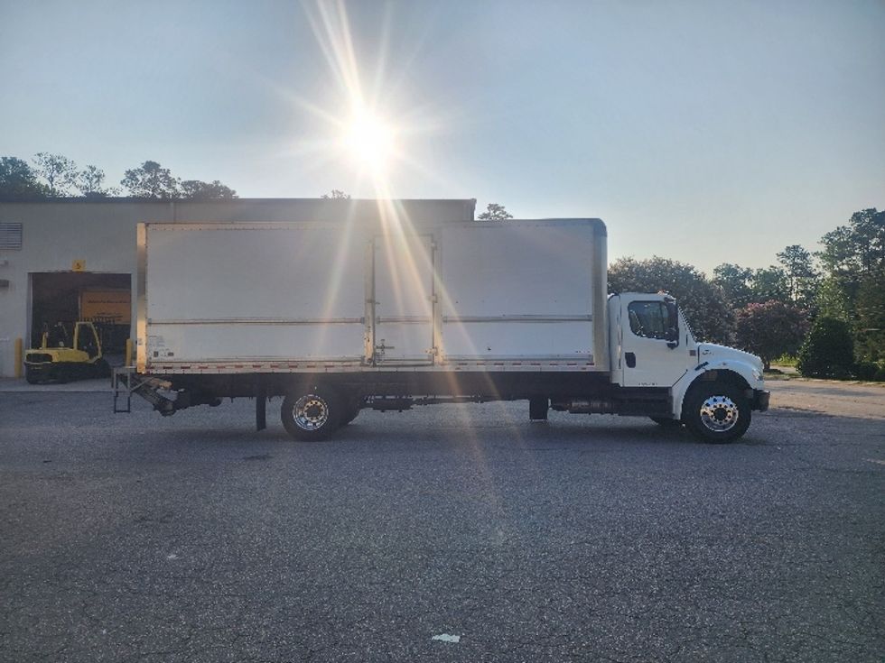 Medium Duty Box Truck-Light and Medium Duty Trucks-Freightliner-2019-M2-Prince George-VA-84,503\n\t\tmiles-$ 66,250 - Image 15