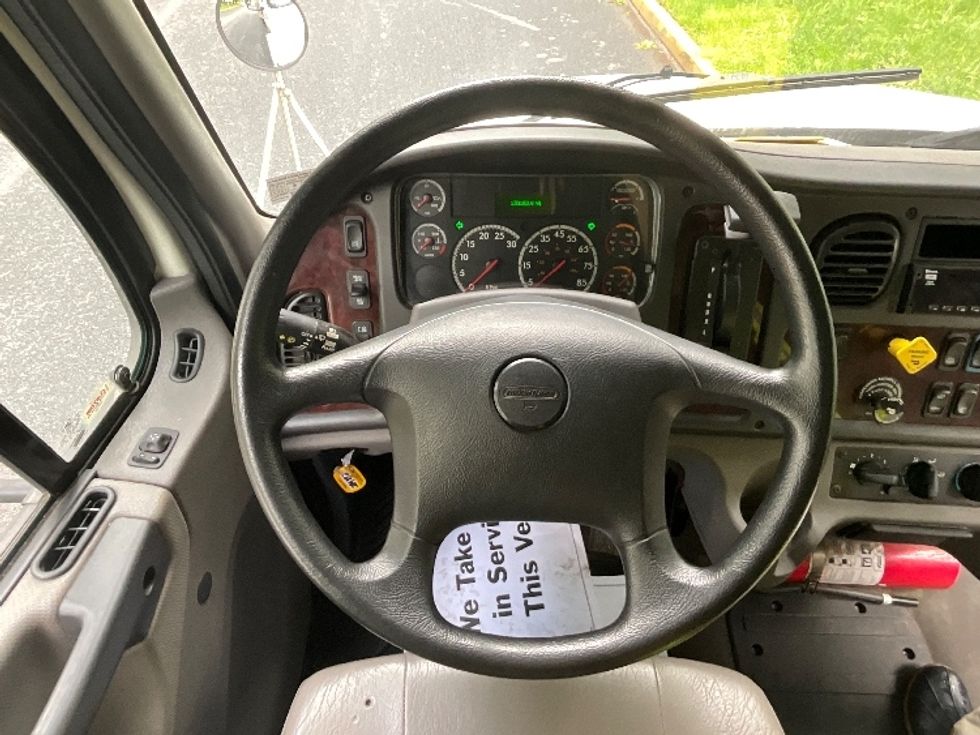 Medium Duty Box Truck-Light and Medium Duty Trucks-Freightliner-2019-M2-Reading-PA-130,515\n\t\tmiles-$ 53,250 - Image 18