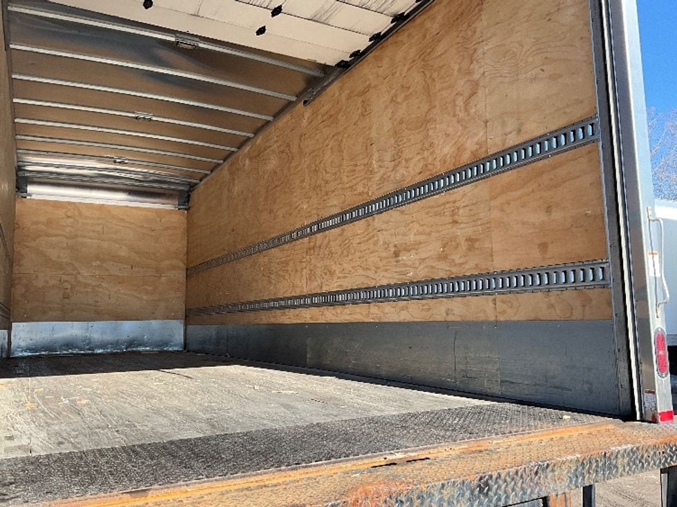 Medium Duty Box Truck-Light and Medium Duty Trucks-Freightliner-2019-M2-Reading-PA-145,000\n\t\tmiles-$ 48,250 - Image 11