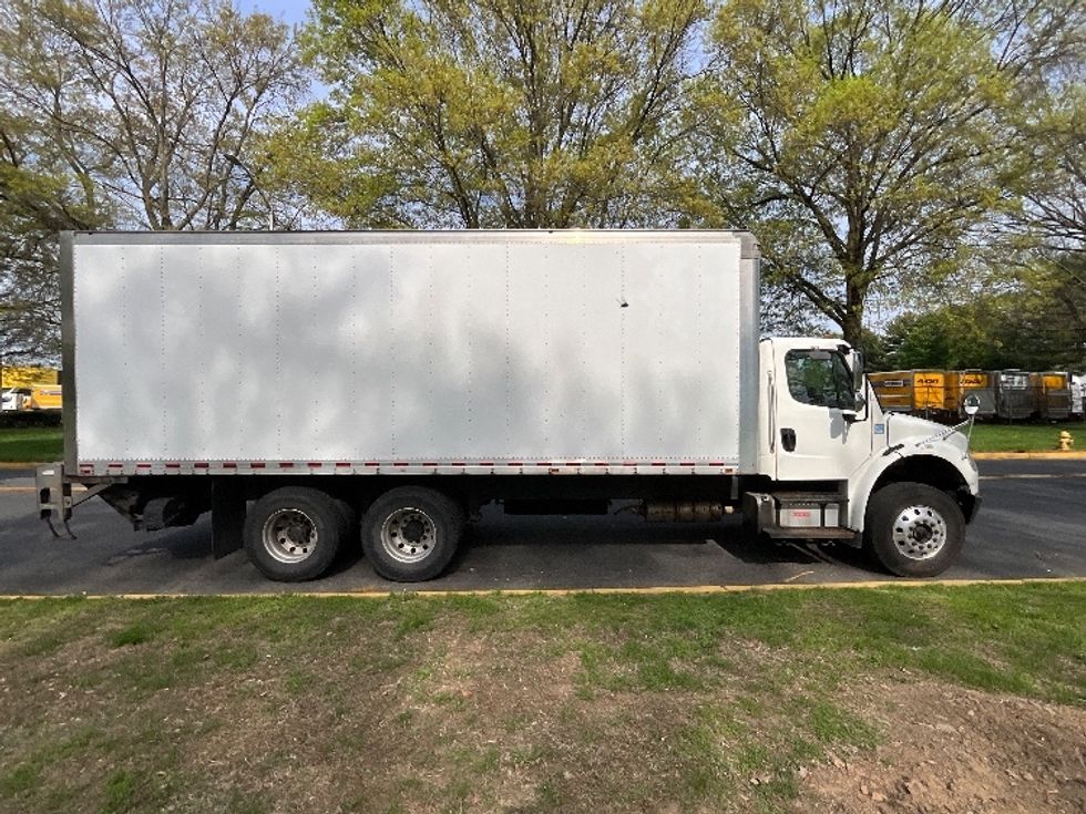 Medium Duty Box Truck-Light and Medium Duty Trucks-Freightliner-2019-M2-Reading-PA-254,776\n\t\tmiles-$ 50,000 - Image 15