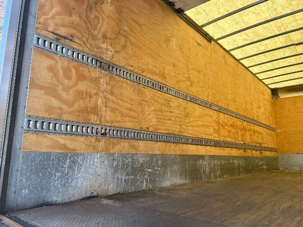 Medium Duty Box Truck-Light and Medium Duty Trucks-Freightliner-2019-M2-Reading-PA-320,572\n\t\tmiles-$ 22,000 - Image 11