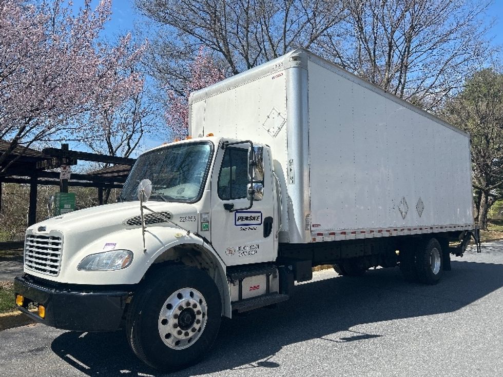 Medium Duty Box Truck-Light and Medium Duty Trucks-Freightliner-2019-M2-Reading-PA-320,572\n\t\tmiles-$ 22,000 - Image 3