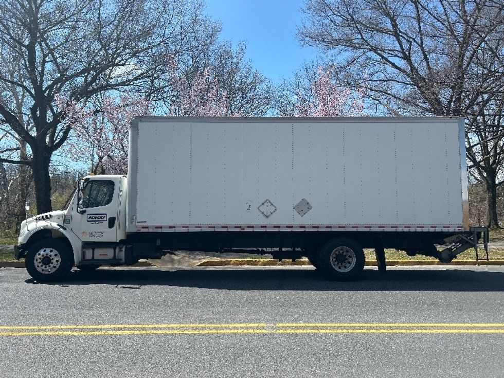 Medium Duty Box Truck-Light and Medium Duty Trucks-Freightliner-2019-M2-Reading-PA-320,572\n\t\tmiles-$ 22,000 - Image 4