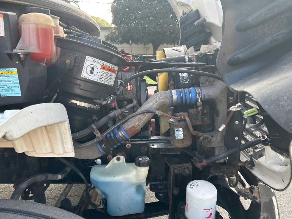 Medium Duty Box Truck-Light and Medium Duty Trucks-Freightliner-2019-M2-Rochester-NY-113,405\n\t\tmiles-$ 41,250 - Image 23