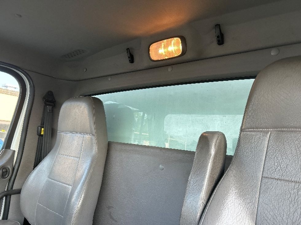 Medium Duty Box Truck-Light and Medium Duty Trucks-Freightliner-2019-M2-Rochester-NY-113,405\n\t\tmiles-$ 41,250 - Image 25