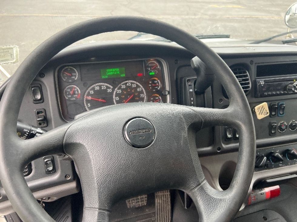 Medium Duty Box Truck-Light and Medium Duty Trucks-Freightliner-2019-M2-Rochester-NY-116,207\n\t\tmiles-$ 45,000 - Image 17