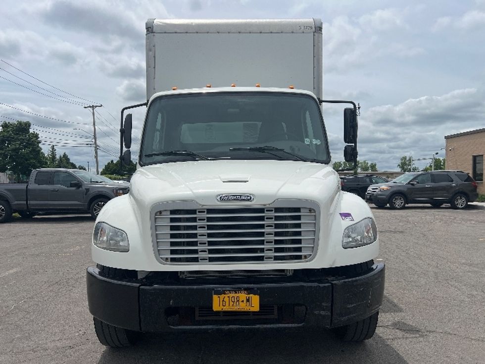 Medium Duty Box Truck-Light and Medium Duty Trucks-Freightliner-2019-M2-Rochester-NY-121,376\n\t\tmiles-$ 54,000 - Image 2