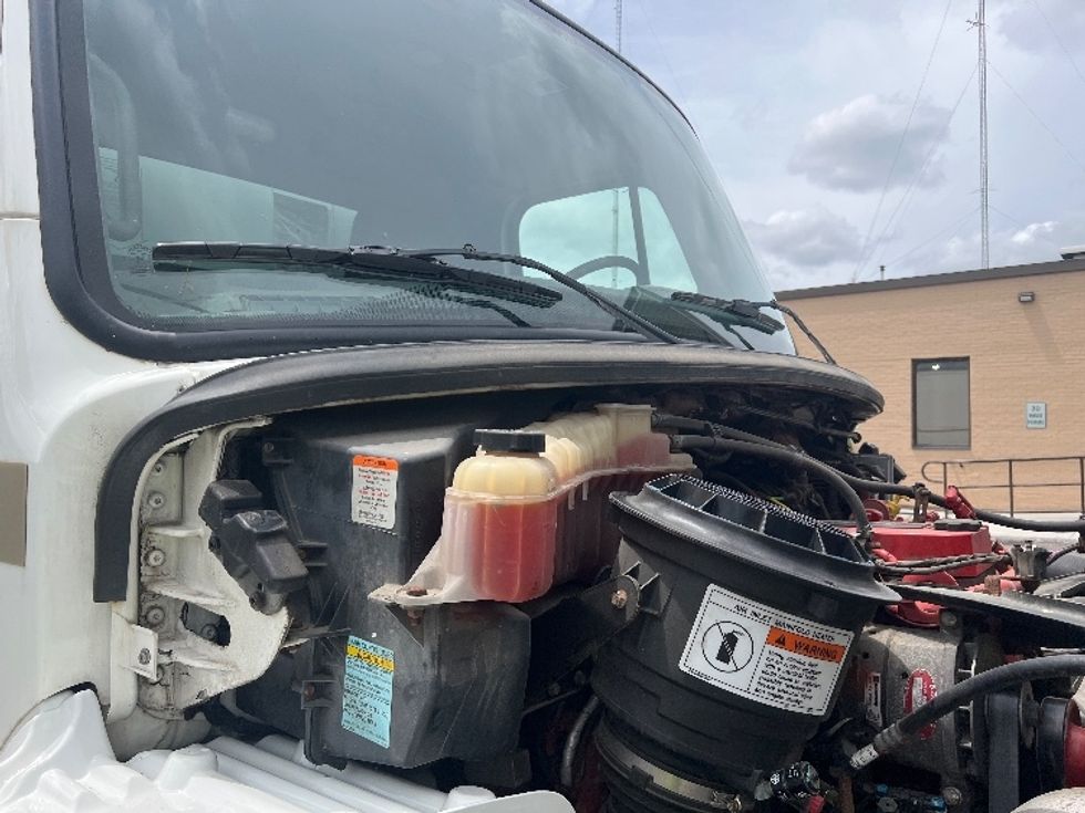 Medium Duty Box Truck-Light and Medium Duty Trucks-Freightliner-2019-M2-Rochester-NY-121,376\n\t\tmiles-$ 54,000 - Image 26